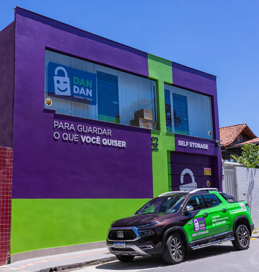 Fachada da unidade Dan Dan Guarda Tudo, self-storage